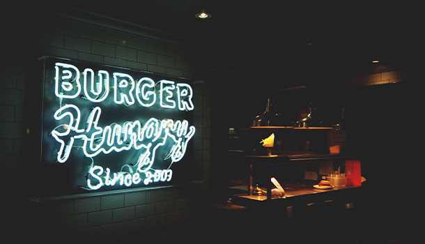 微信推客，社交裂变中的生意经与争议，微信推客，社交裂变背后的生意经与争议